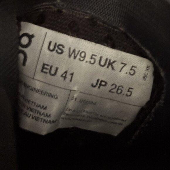 On Cloud Women Running Cloudtech Shoes Sneakers Flaws/Beater All Black Size 9.5 - Picture 10 of 10